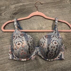 Victoria's Secret Blue and White Patterned Bra